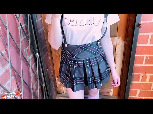 ❤️ Skolepige sutter sin pik dybt og knepper i stedet for klasser. ❤ Sex video at da.desixxxtube.ru